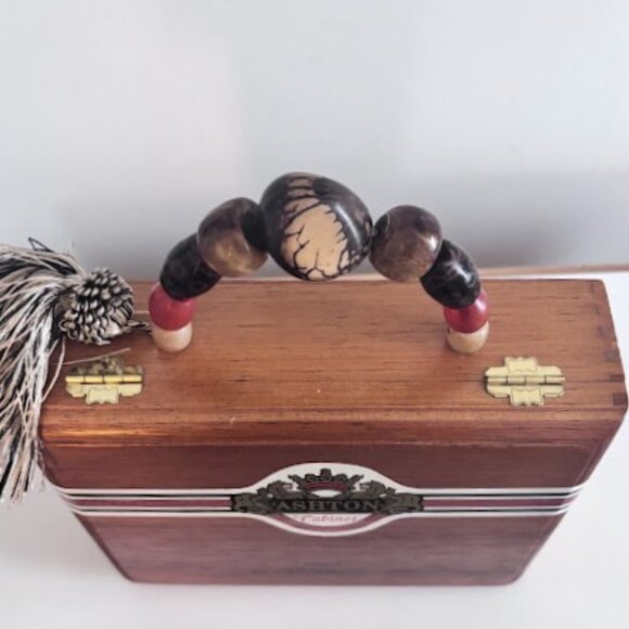 ASHTON CABINET No. 7 Wooden Cigar Box Handbag With Beaded Handle - Picture 7 of 12